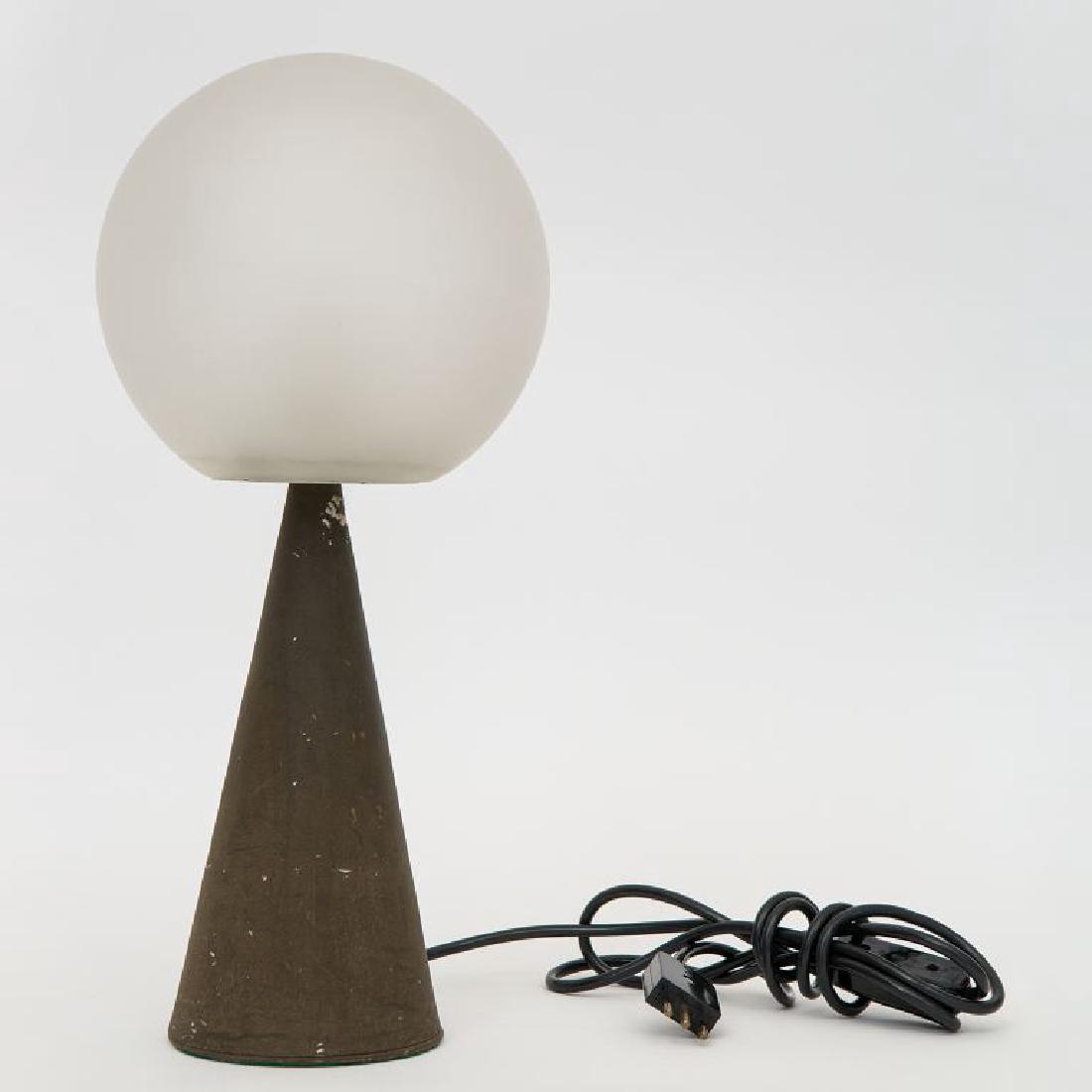 GIO PONTI  Una lampada da tavolo "Bilia" (1 of 1)