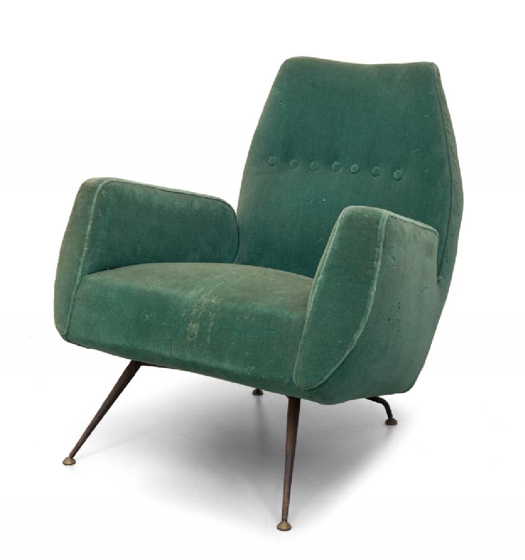 UNA POLTRONA, anni '60.  Struttura in legno, (1 of 1)