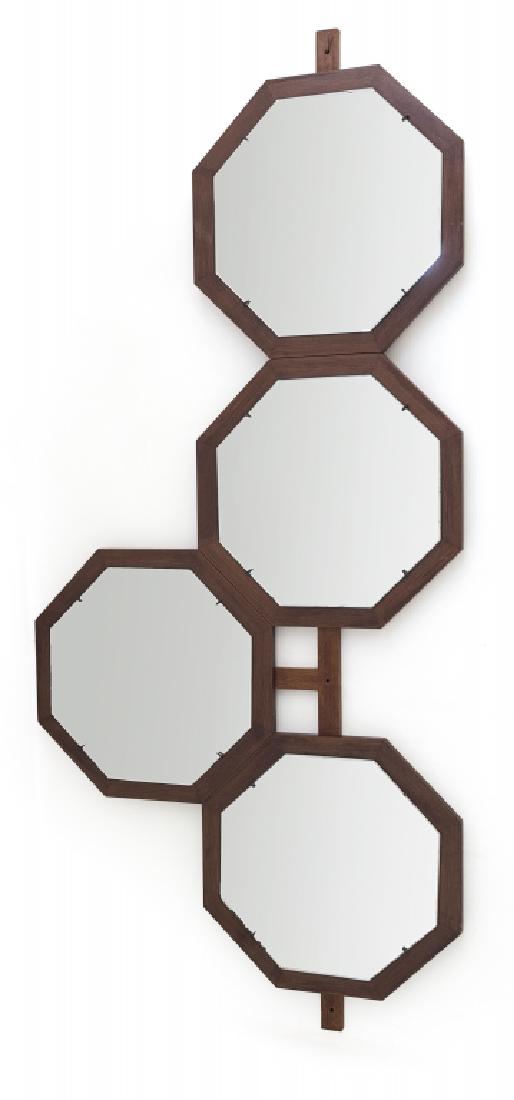 ISA (Editore) Uno specchio da parete, anni (1 of 1)