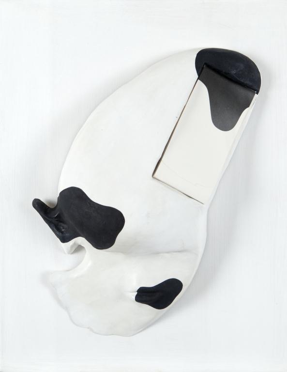 ENZO CUCCHI (1949-) Un pensiero di Italo: ENZO CUCCHI (1949-) Un pensiero di Italo Rota. Nella testa di Enzo Cucchi libro inserito in scultura in poliestere cm 40x30 esemplare 10/100 timbrato e numerato all'interno del libro Un pensiero di It