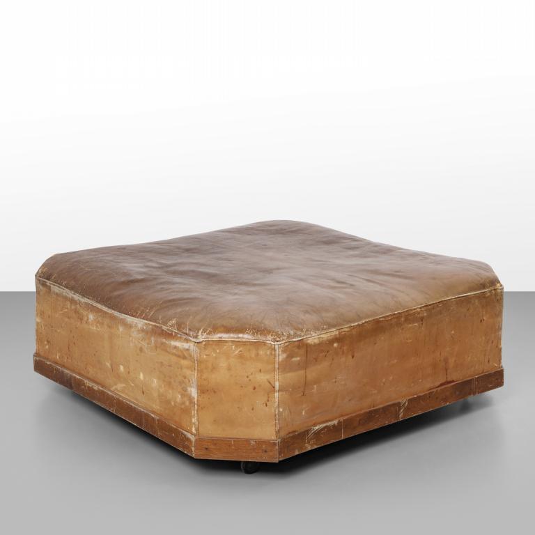 LUIGI CACCIA DOMINIONI Un sedile imbottito (1 of 1)