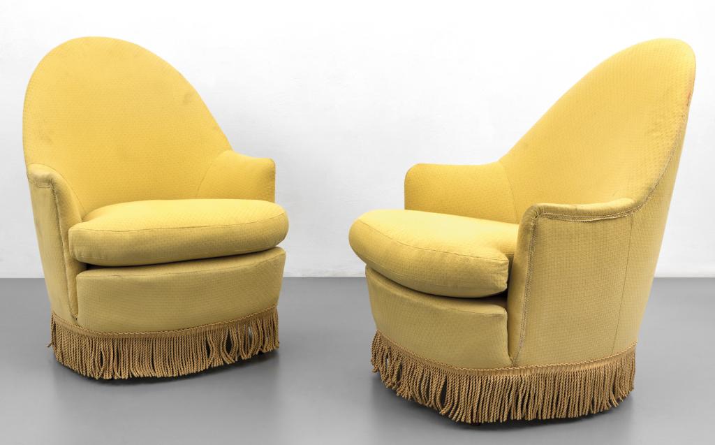 DUE POLTRONE, anni '50.  Strutture e gambe in (1 of 1)