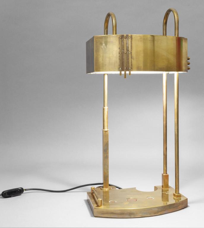 UNA LAMPADA DA TAVOLO, anni '50.  Ottone. (1 of 1)