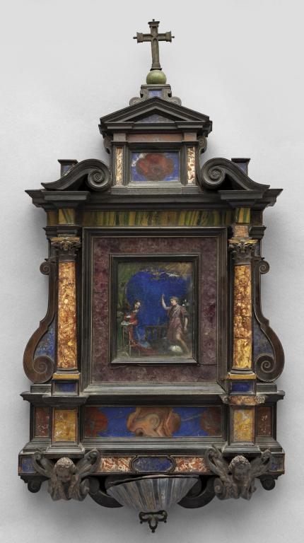 Rara acquasantiera di forma architettonica, (1 of 5)