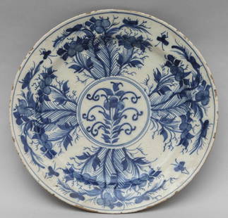 Piatto in ceramica bianca e blu,: Piatto in ceramica bianca e blu, sec.XVIII diam.cm.30