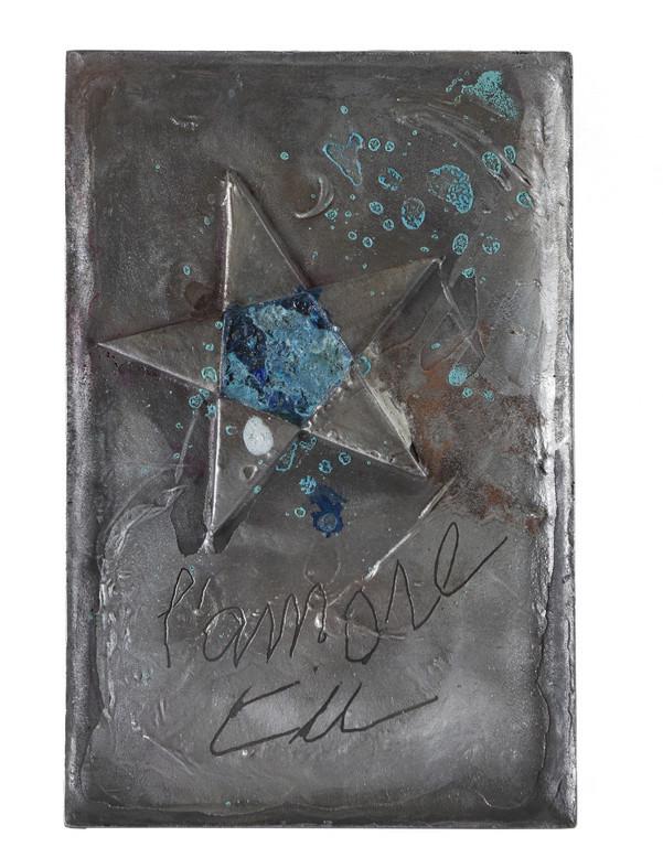 GILBERTO ZORIO (1944-) Campanula viola,: GILBERTO ZORIO (1944-) Campanula viola, stella d'acqua 1994 fusione in alluminio cm 40x29x4 esemplare 16/33 firmato dall'artista e dal poeta Nico Orengo firmato, datato e numerato sul retro Alpa Magic