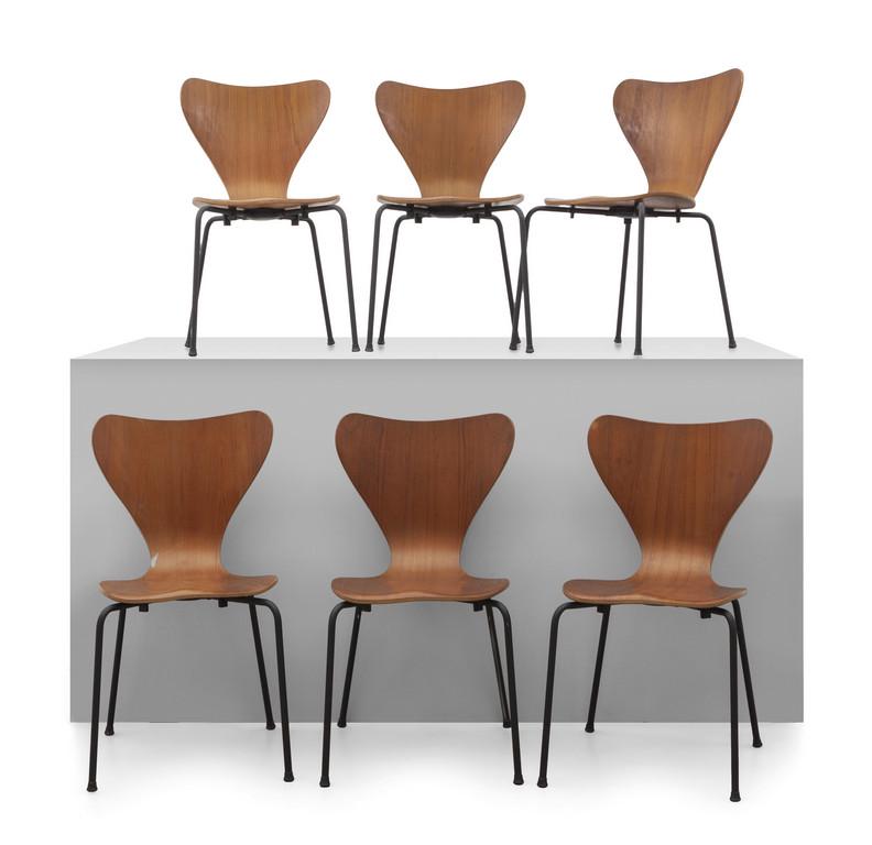 ARNE JACOBSEN  Sei sedie '3107' per FRITZ (1 of 1)