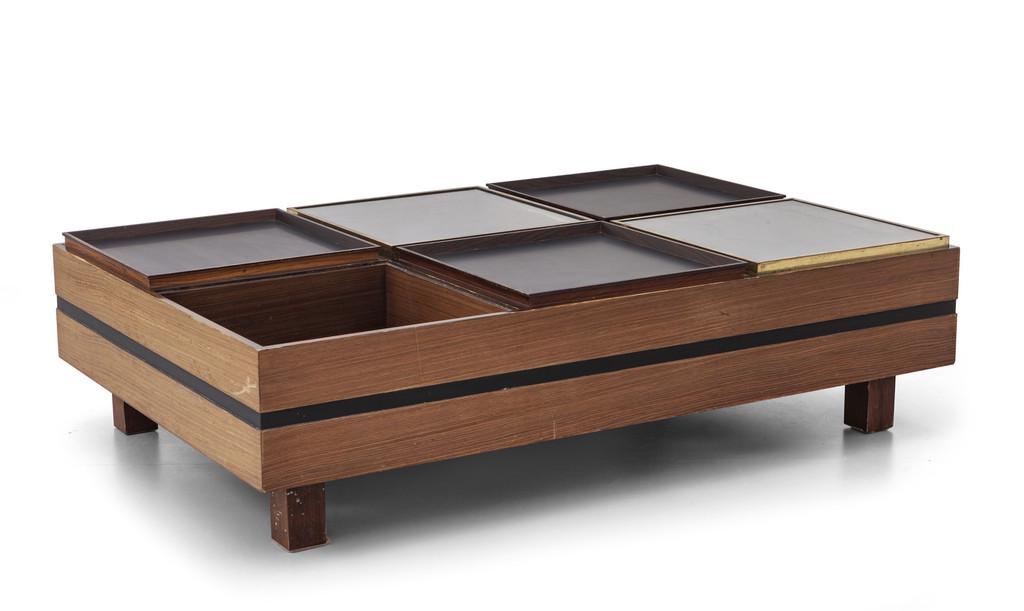 CARLO HAUNER  Un tavolino a scomparti per (1 of 1)