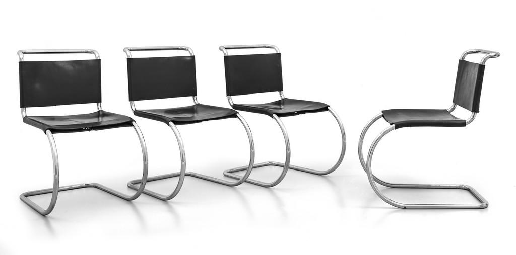 LUDWIG MIES VAN DER ROHE Quattro sedie a (1 of 1)