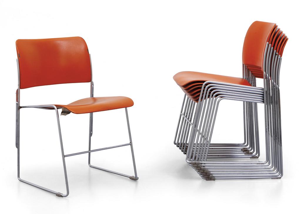 DAVID ROWLAND Otto sedie impilabili e: DAVID ROWLAND Otto sedie impilabili e accostabili 'GF 40/4' per THE GENERAL FIREPROOFING COMPANY, USA, 1966. Acciaio cromato, lamierino verniciato. Etichette del Produttore datate 1974. Altezza cm 80,