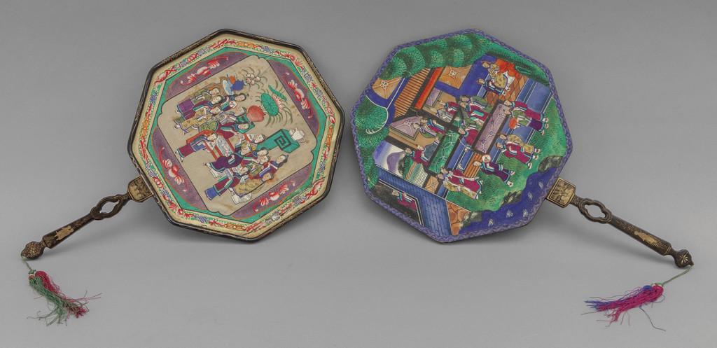 Coppia di ventagli in seta, Cina sec.XIX cm. (1 of 2)