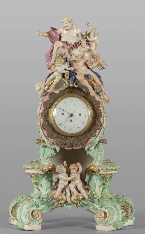 Grande importante orologio in porcellana (1 of 1)