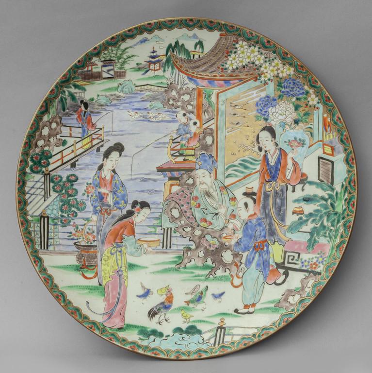 Grande piatto in porcellana decorato in (1 of 1)