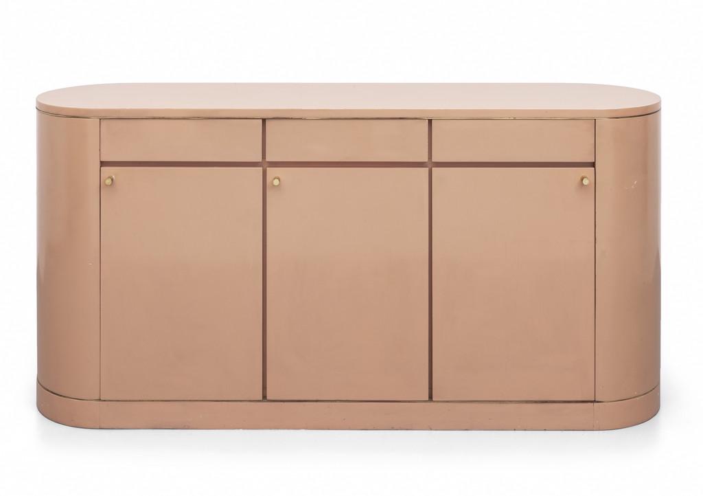 UNA CREDENZA, anni '70.  Legno laccato, (1 of 1)