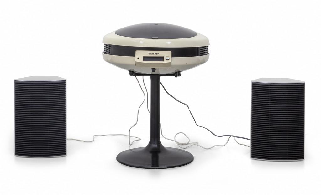 WELTRON  Un radiofonografo 'Weltron 2005', (1 of 4)