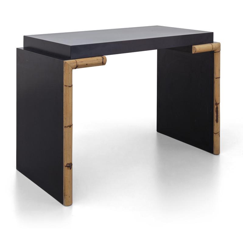 UNA SCRIVANIA, anni '70.  Legno laccato, (1 of 2)