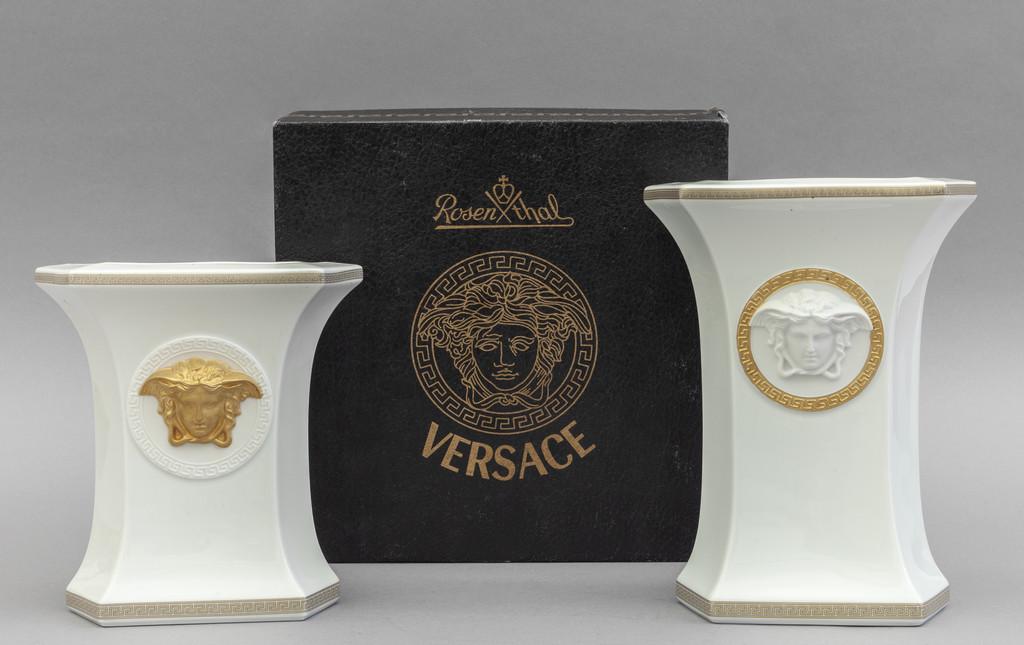 Gianni Versace, due vasi in porcellana di (1 of 1)