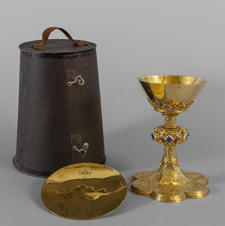 Calice in argento vermeille e smalti nella sua (1 of 4)