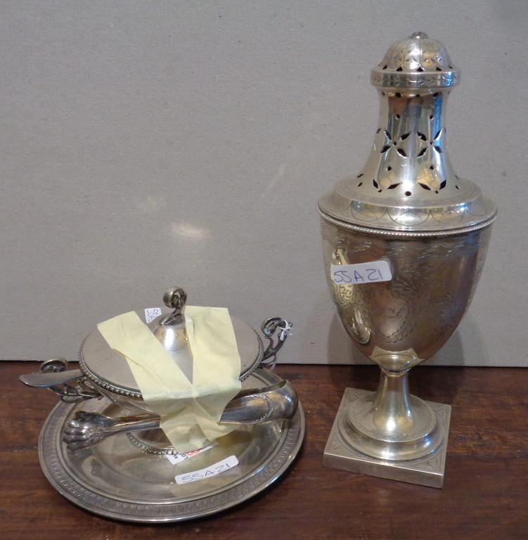 Spargizucchero, pinzette e piccola zuccheriera (1 of 1)