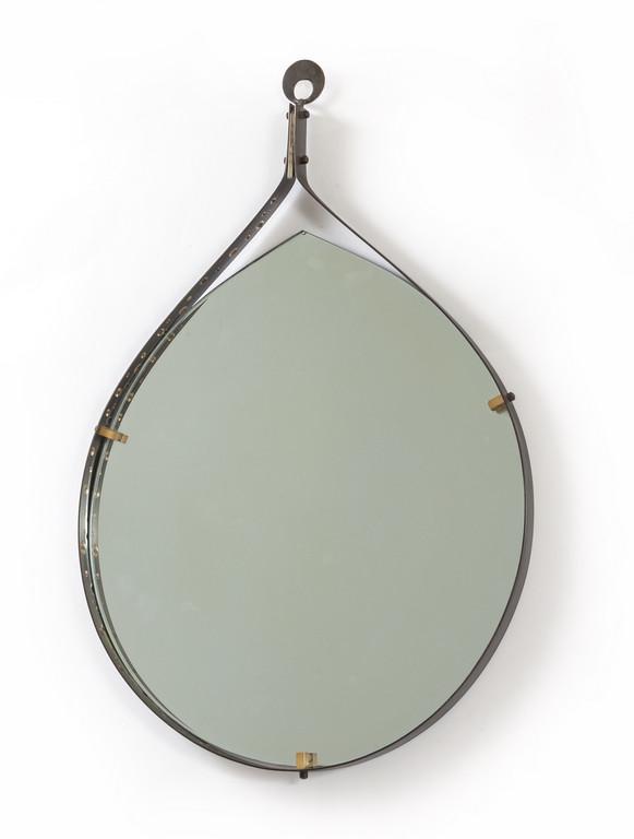 UNO SPECCHIO DA PARETE, anni '60.  Ottone, (1 of 1)
