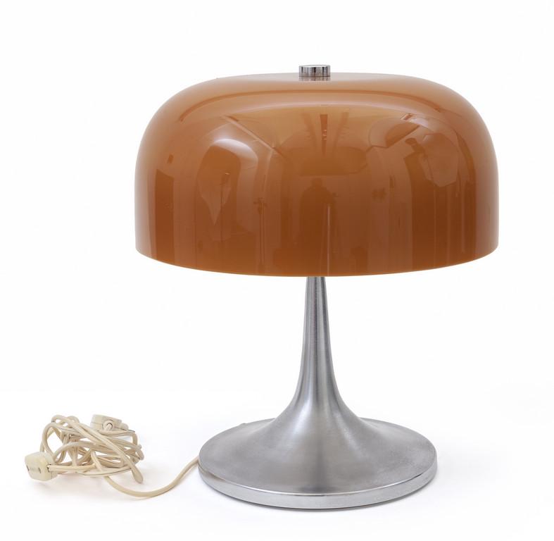 HARVEY GUZZINI  Una lampada da tavolo, circa (1 of 1)