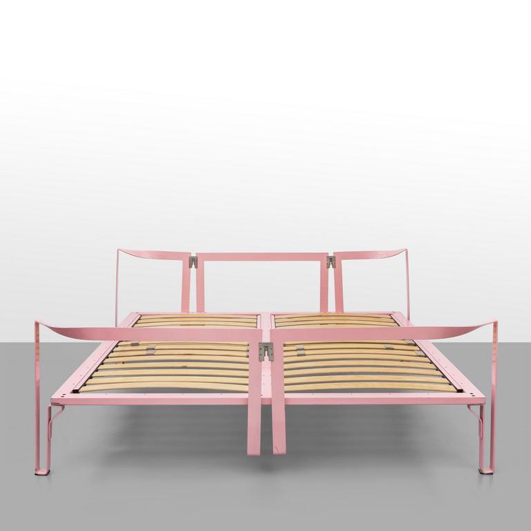 TOBIA SCARPA Un letto 'Vanessa' per GAVINA, (1 of 2)