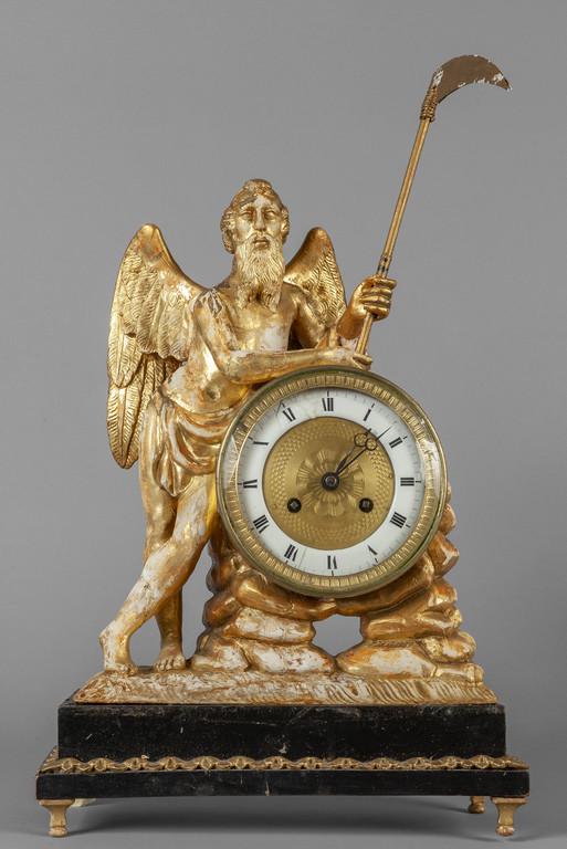 Orologio in legno intagliato e dorato con (1 of 1)
