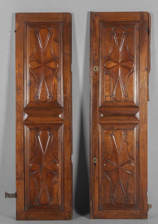 Coppia di ante Luigi XIV in noce intagliato con (1 of 1)
