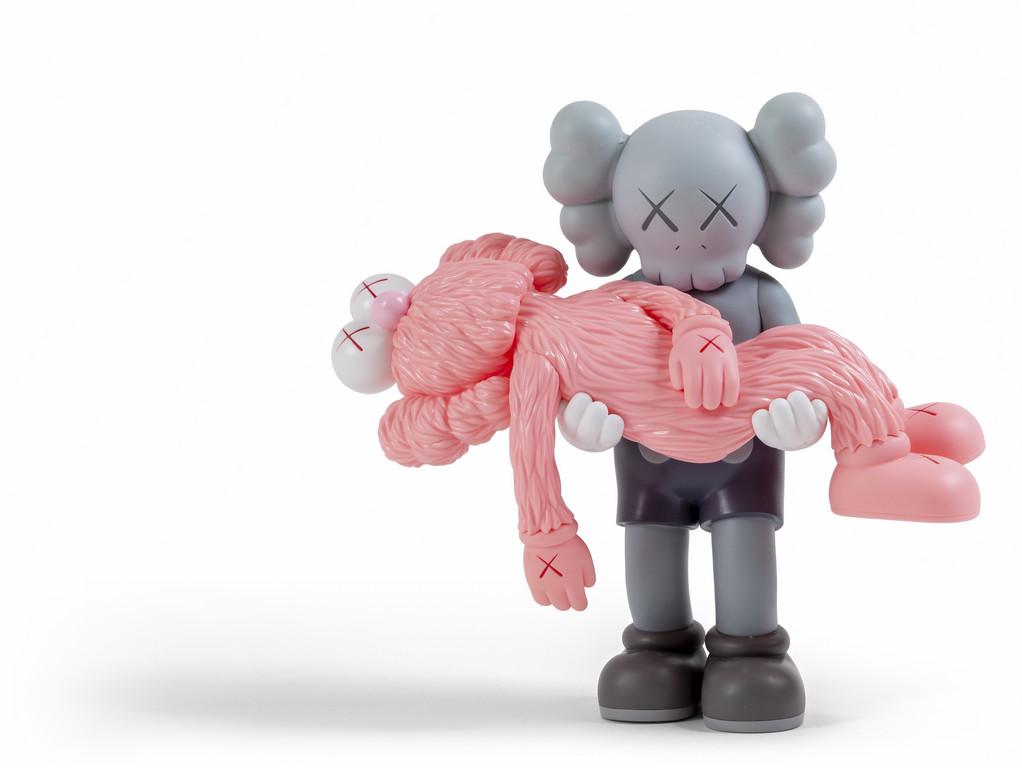 KAWS (1974-)  Gone 2019 vinile verniciato, (1 of 3)