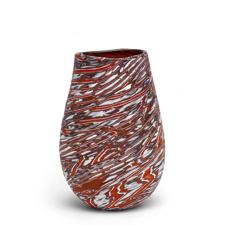 VITTORIO FERRO, VETRERIA PAGNIN MURANO Un vaso: VITTORIO FERRO, VETRERIA PAGNIN MURANO Un vaso a corpo schiacciato in paste vitree colorate molato su tutta la superficie, 1999 Marca incisa "ferro vittorio 1999" Altezza cm. 26.5