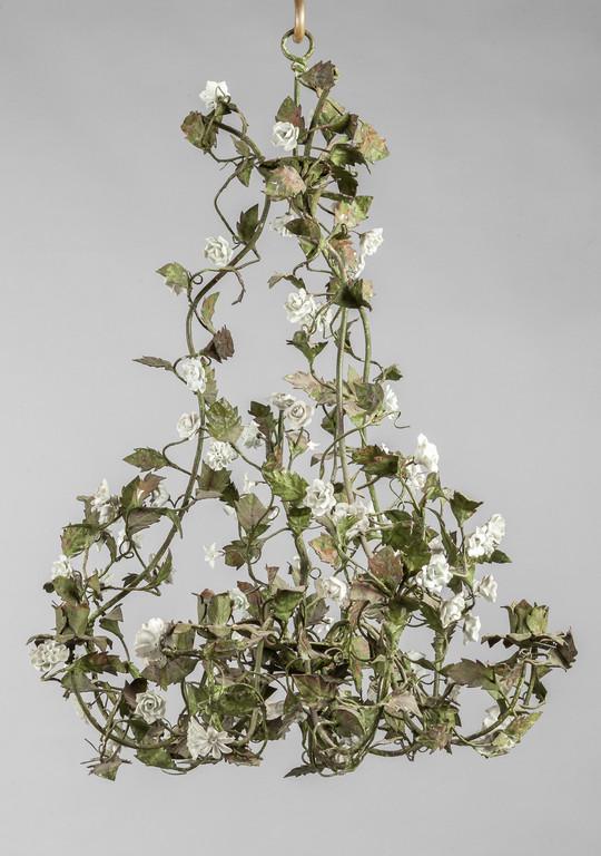 Lampadario in ferro laccato a sei luci con fiori (1 of 1)