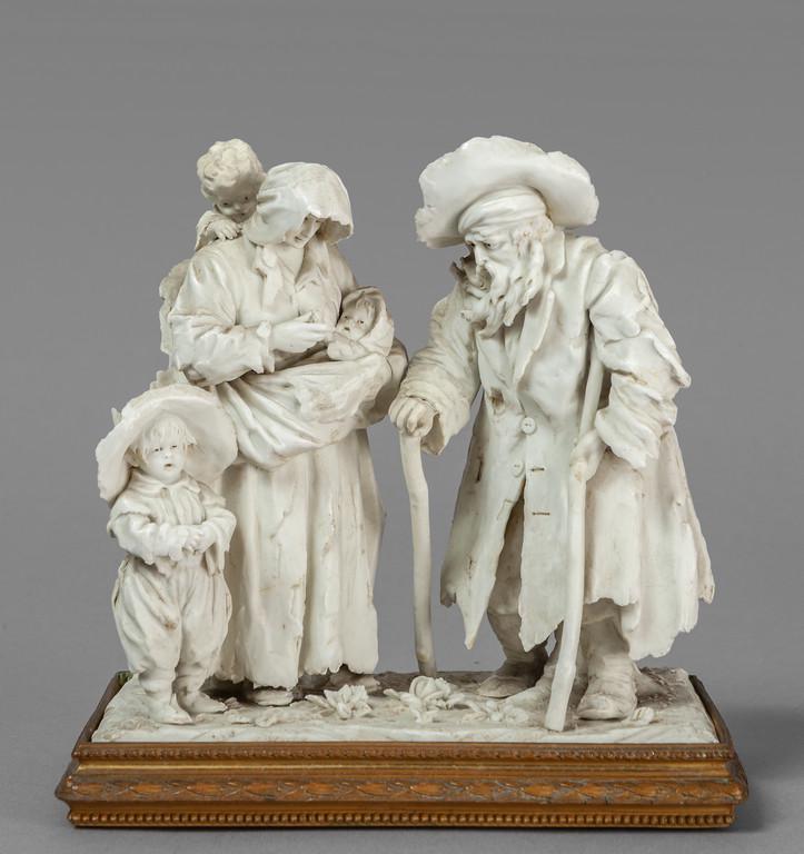 Mendicanti, scultura in biscuit, inizi (1 of 2)