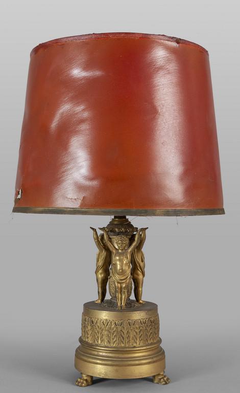 Elemento di centrotavola in bronzo dorato con tre (1 of 1)