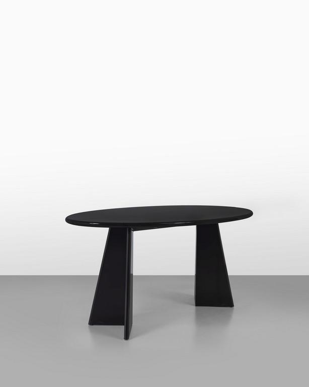 KAZUHIDE TAKAHAMA Un tavolo-console 'Antella' (1 of 3)