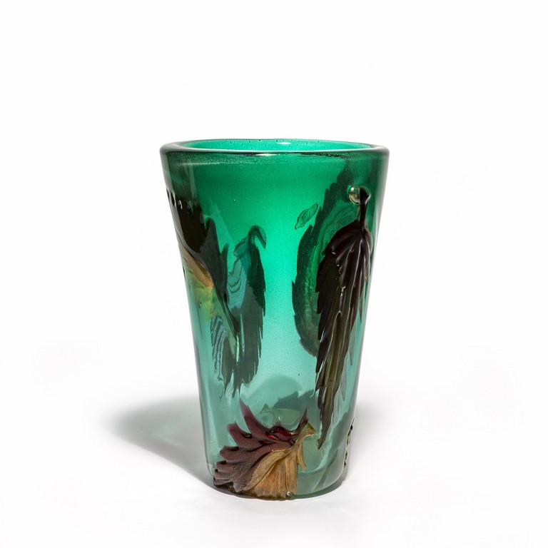 MURANO, anni '60 Un vaso in vetro verde (1 of 2)