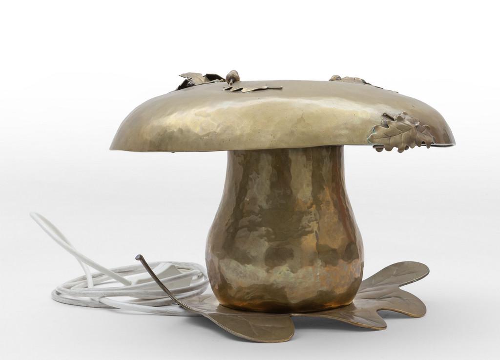 UNA LAMPADA DA TAVOLO, anni '50.  Ottone (1 of 1)