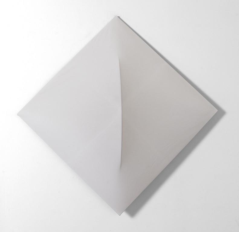 KAZUHIDE TAKAHAMA  Una lampada da parete o da (1 of 1)