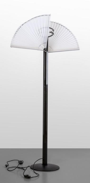 TOBIA SCARPA  Una lampada alogena da terra (1 of 1)