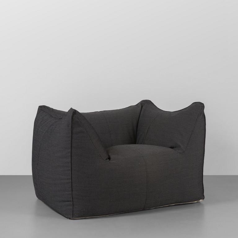 MARIO BELLINI, C&B  Una poltrona 'Le bambole', (1 of 2)