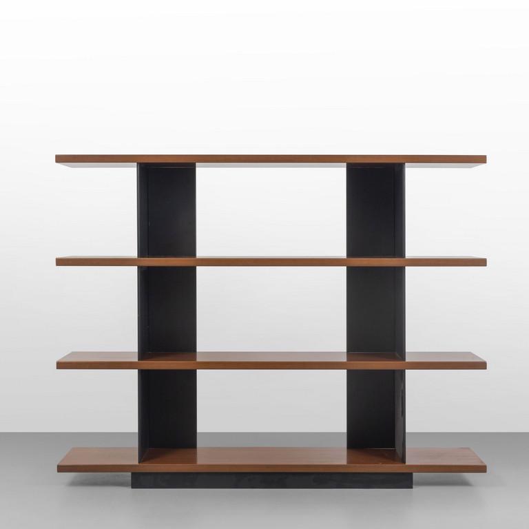 RODOLFO BONETTO, BILUMEN Una libreria a: RODOLFO BONETTO, BILUMEN Una libreria a elementi componibili del sistema 'Brasilia', 1975. Lamiera di acciaio verniciata, legno laccato. Cm 160 (h) x 124 x 31. A bookshelf from the 'Brasilia' system,