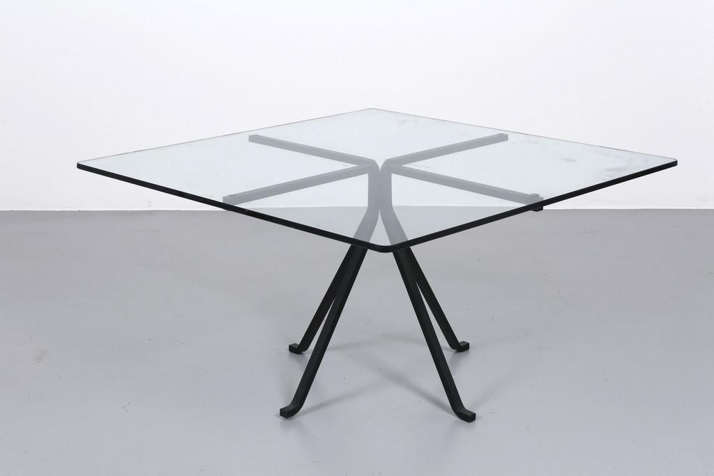 ENZO MARI, DRIADE Un tavolino 'Cuginetto', (1 of 1)