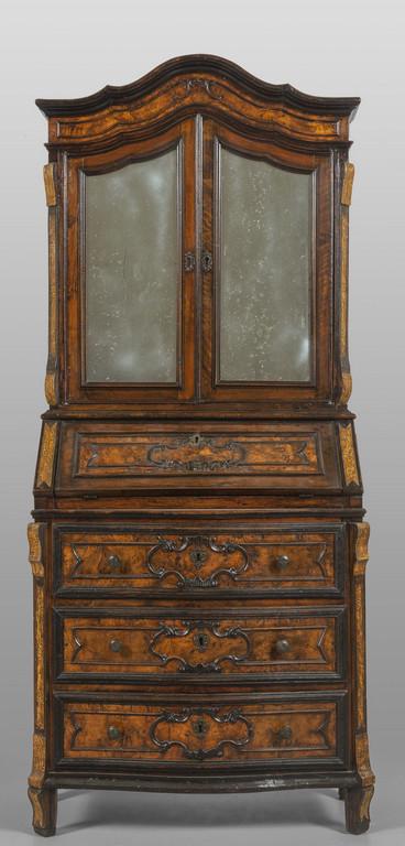 Doppiocorpo lombardo lastronato in noce e radica (1 of 3)