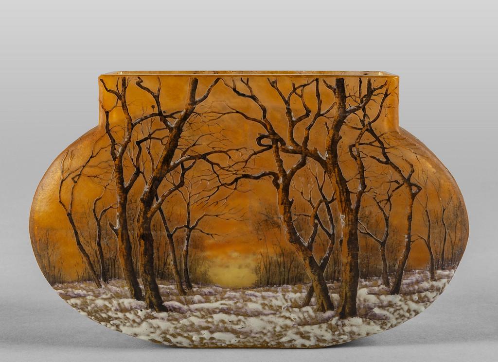 Vaso in vetro lavorato all'acido raffigurante un (1 of 3)