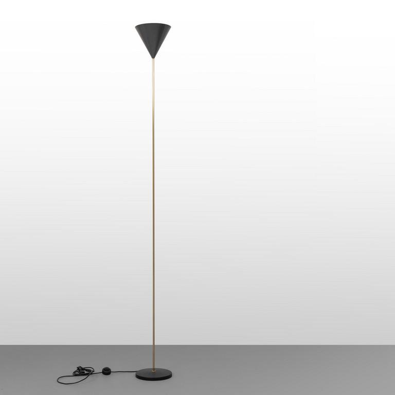 LUIGI CACCIA DOMINIONI, AZUCENA, 1954. Una: LUIGI CACCIA DOMINIONI, AZUCENA, 1954. Una lampada da terra 'Imbuto' ('Lte5'). Ghisa verniciata, ottone, alluminio laccato. Altezza cm 191. A floor lamp, 'Lte 5-Imbuto'. Varnished cast iron, brass, an