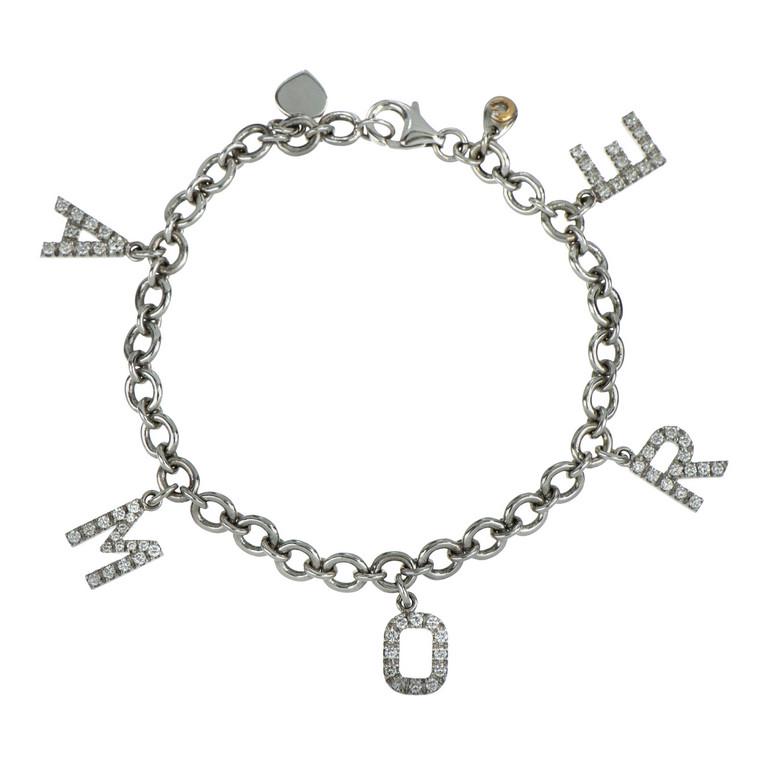 Crivelli, braccialetto in oro bianco "Amore", 6: Crivelli, braccialetto in oro bianco "Amore", 6 ciondoli descrivono la scritta Amore con diamanti taglio brillante per ct 1,32, piccolo cuoricino anch'esso con diamanti termina la scritta. Lunghezza 1