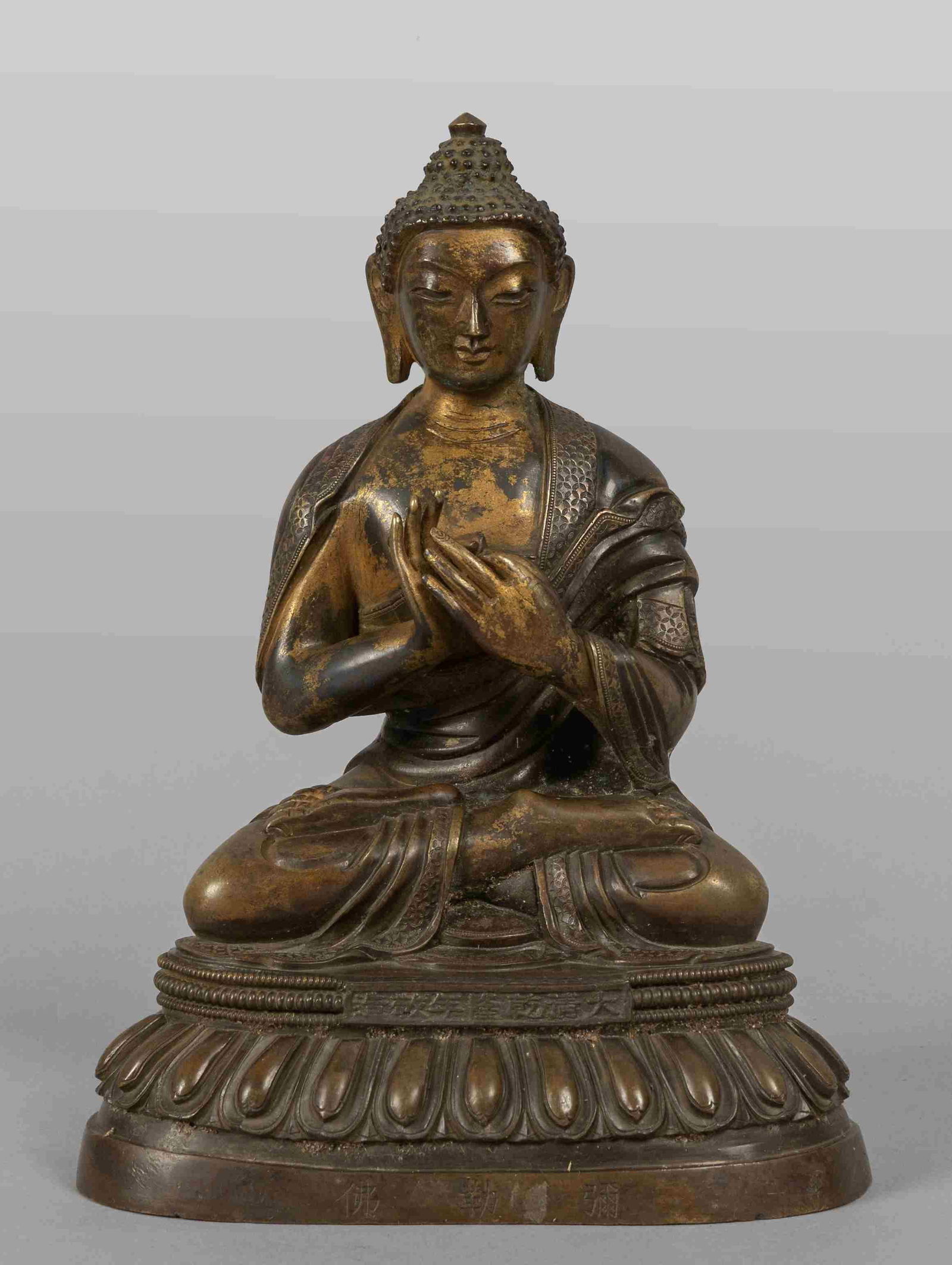 Statua in bronzo dorato raffigurante Buddha in (1 of 3)