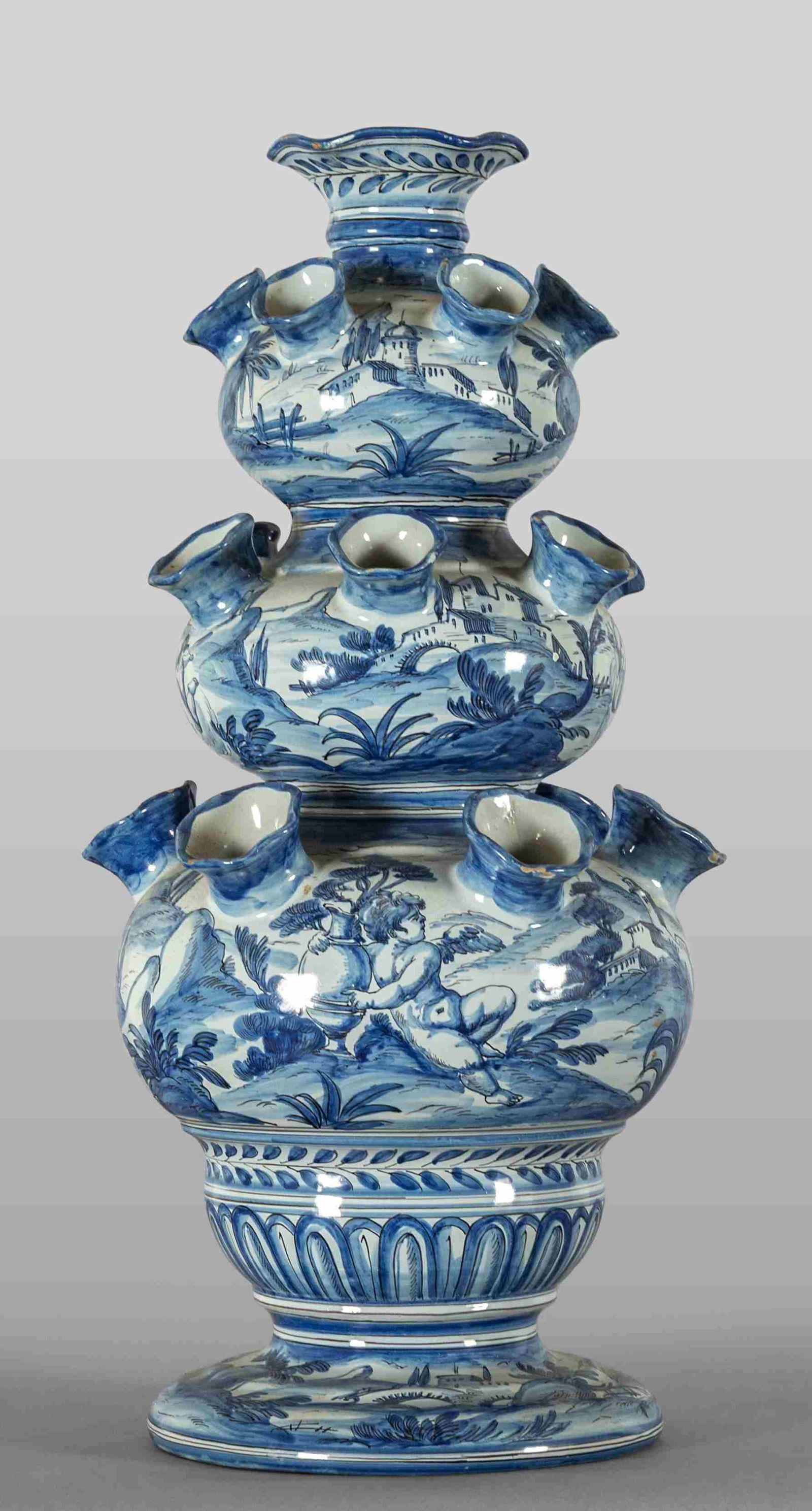 Tulipaniera in ceramica bianca e blu marcata (1 of 1)