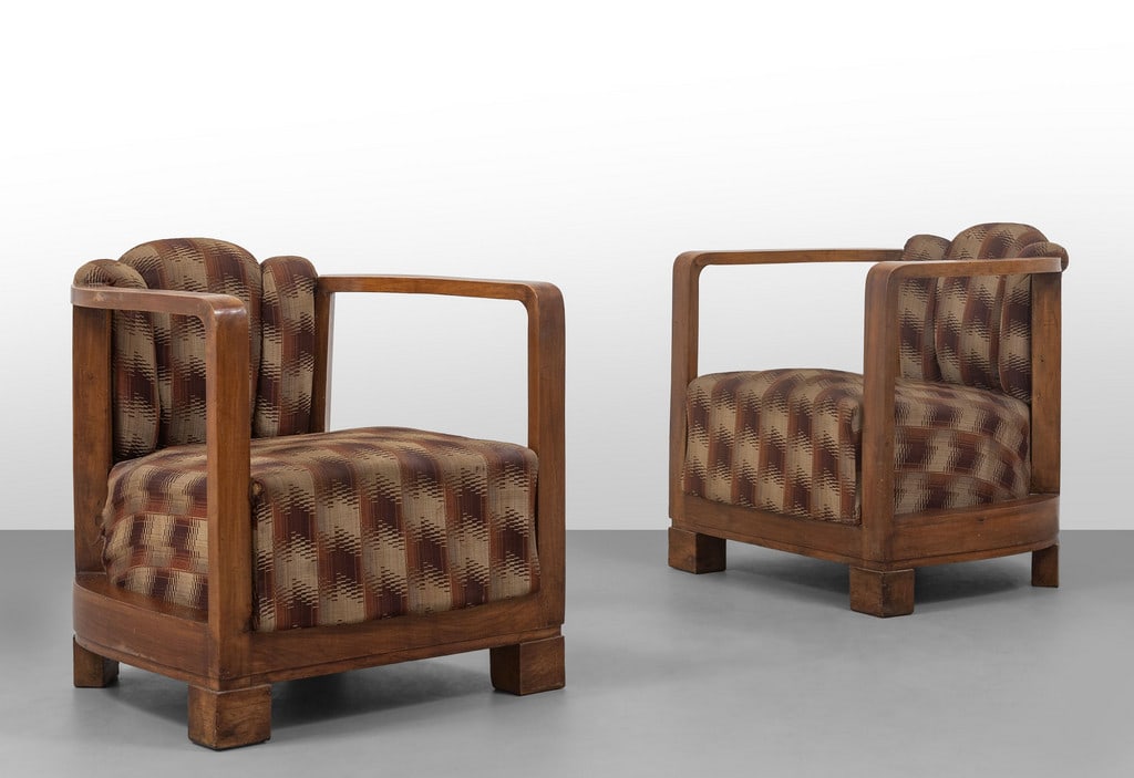 DUE POLTRONE, anni '30.  Legno di noce, (1 of 3)