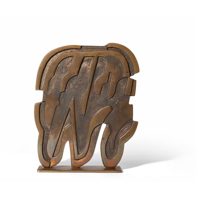 PIETRO CONSAGRA (1920-2005) Bifrontale: PIETRO CONSAGRA (1920-2005) Bifrontale 1984 scultura in bronzo fusione a terra cm 24,7x20,5 base cm 0,4x16,4x6 esemplare 3/3 firmato e numerato sul retro in basso a sinistra certificato di autentica a