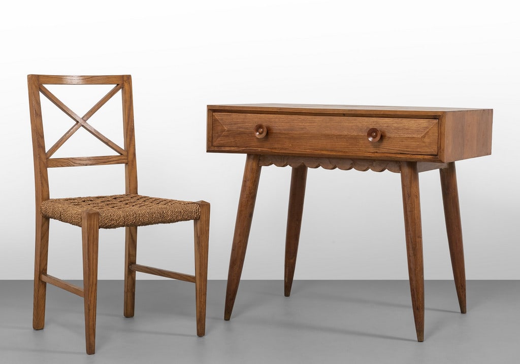 UNO SCRITTOIO E UNA SEDIA, anni '40.  Legno di (1 of 1)